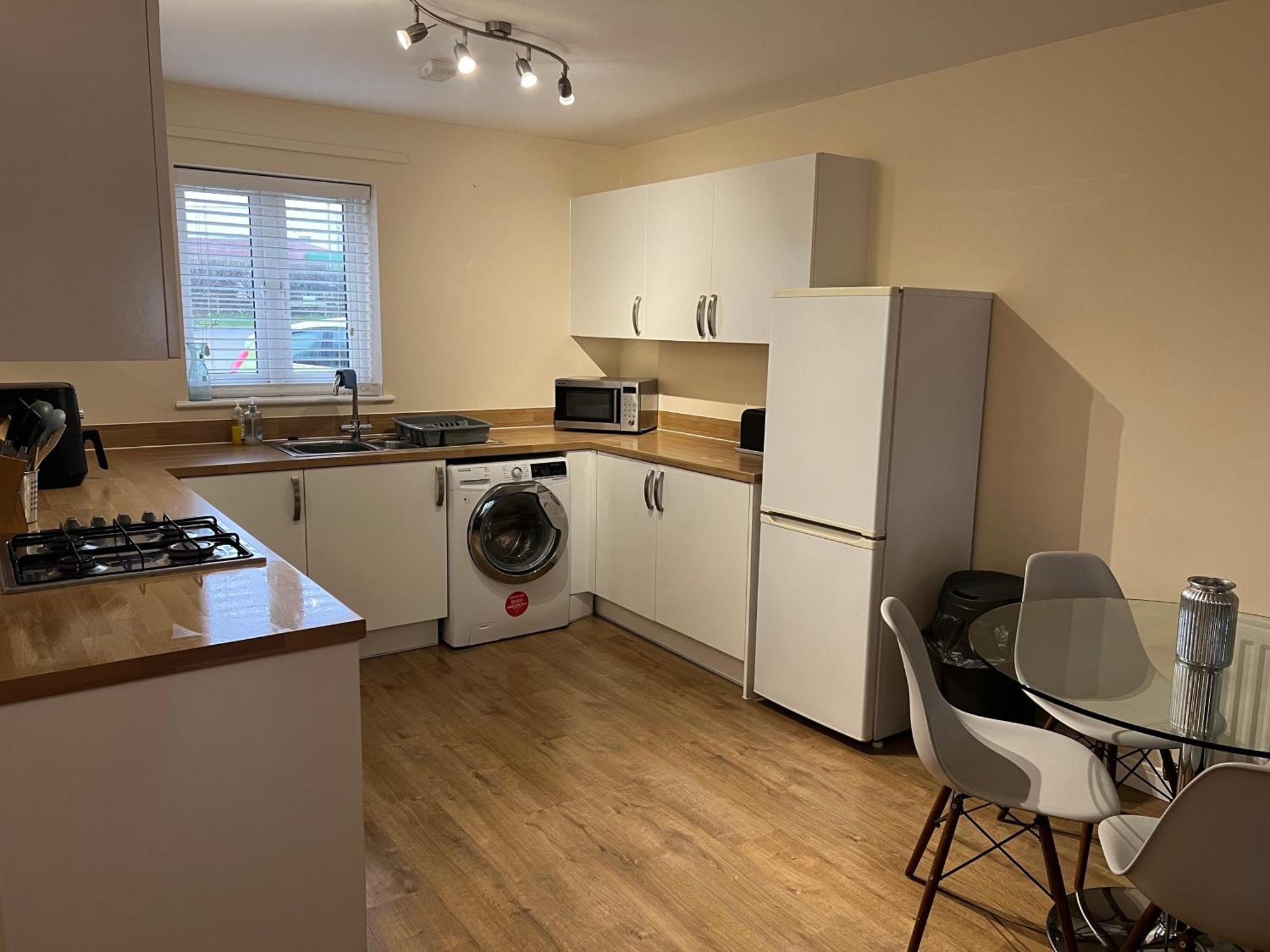 Home Away From Home: Cozy Two Bedroom Apartment Banbury Dış mekan fotoğraf